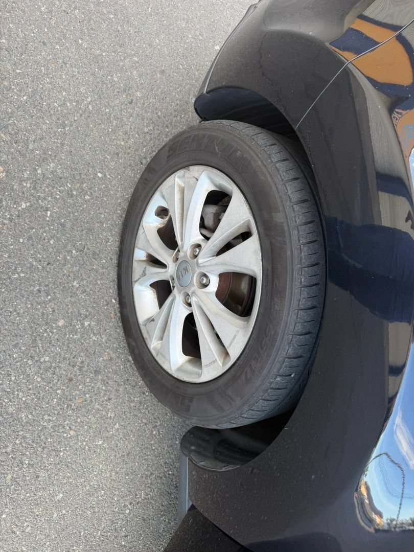 Used 2014 Kia Soul + FWD image 28