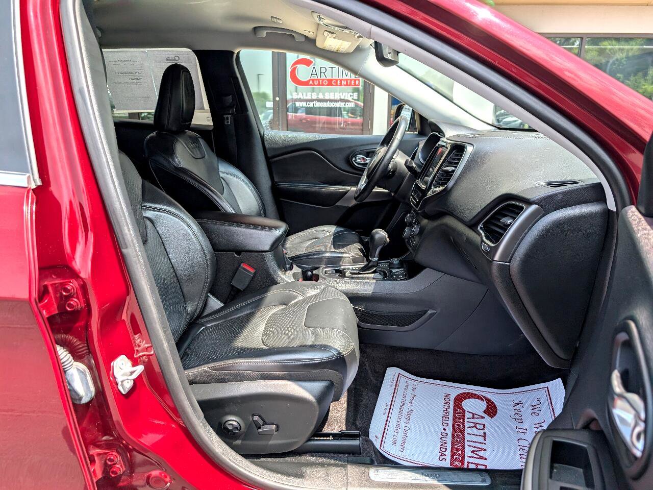 Used 2019 Jeep Cherokee Limited w/ Luxury Group image 11