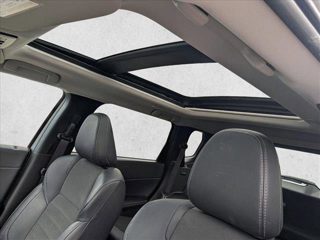 Used 2024 Mitsubishi Outlander SE image 16