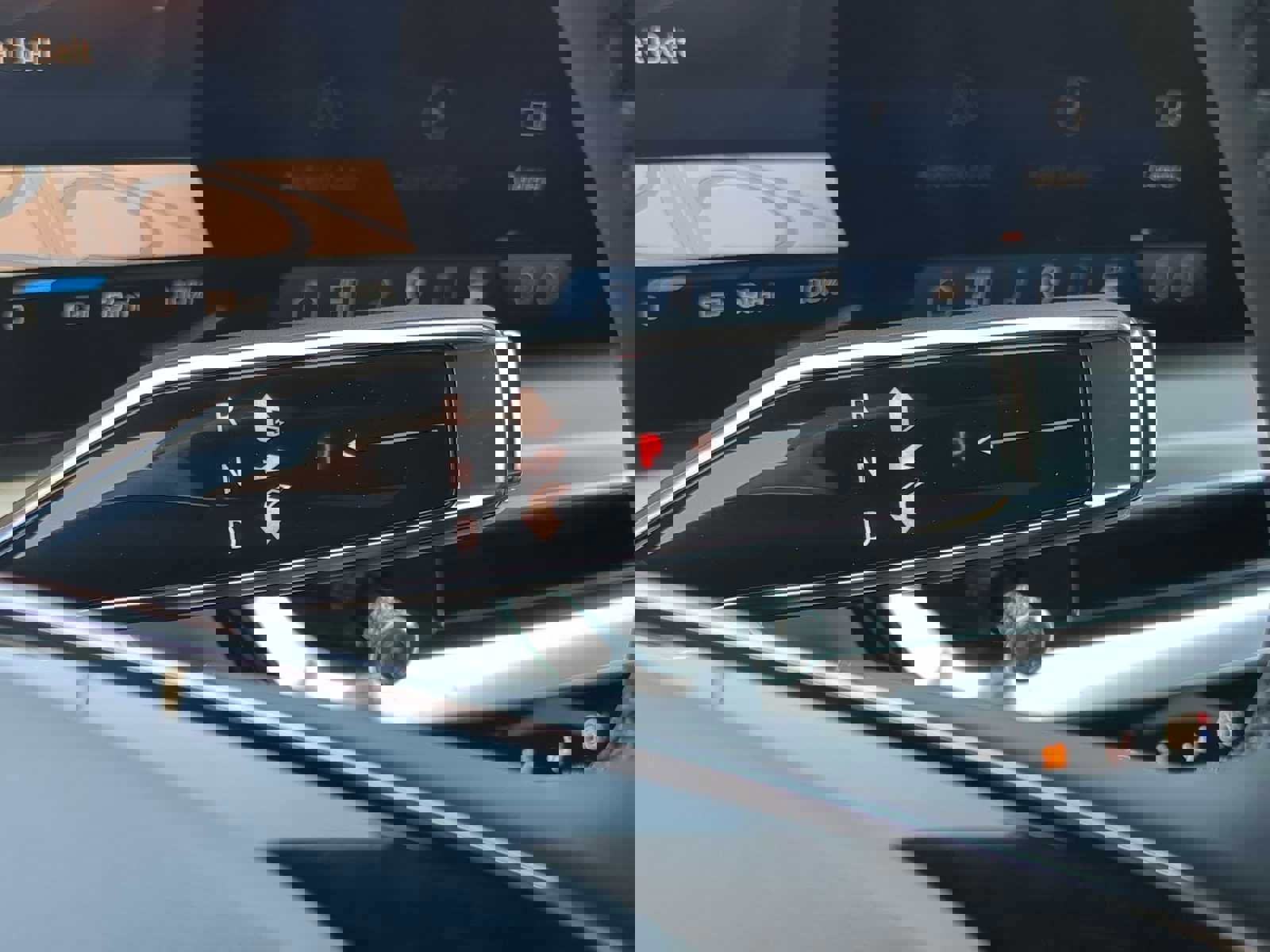 New 2025 Cadillac Lyriq Sport image 22