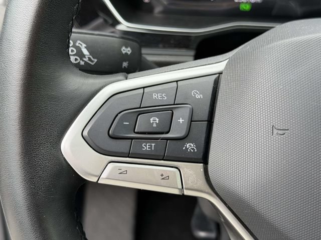 Certified 2023 Volkswagen Jetta SE w/ Panoramic Sunroof Package FWD image 23