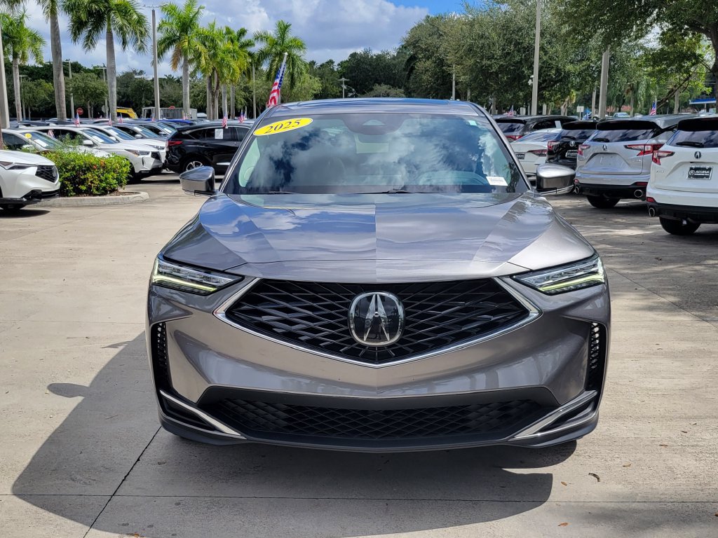 Used 2025 Acura MDX FWD image 2