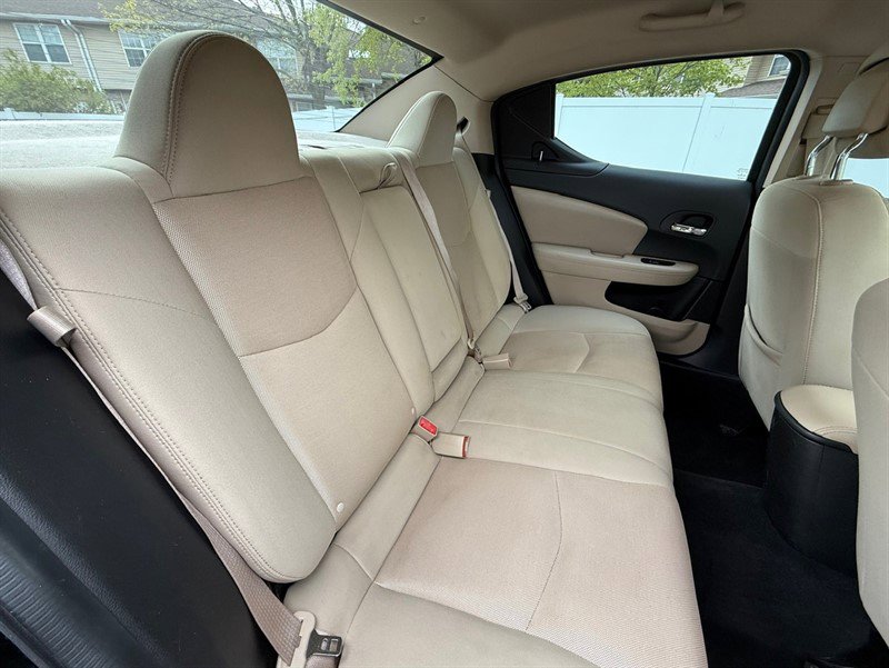 Used 2013 Dodge Avenger SE FWD image 23