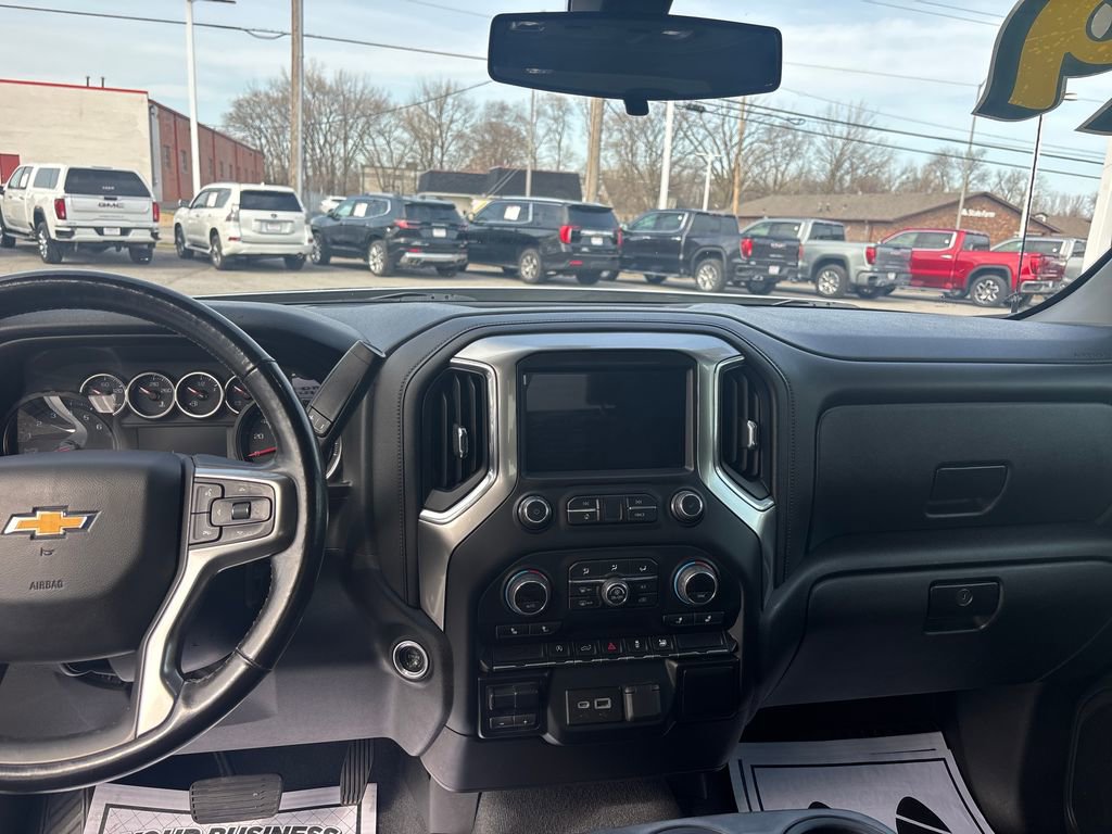 Used 2019 Chevrolet Silverado 1500 LT w/ All-Star Edition image 17