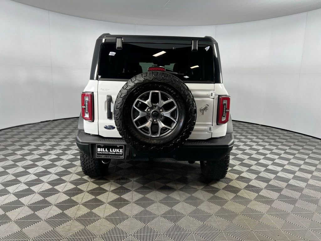 Used 2025 Ford Bronco Badlands image 9