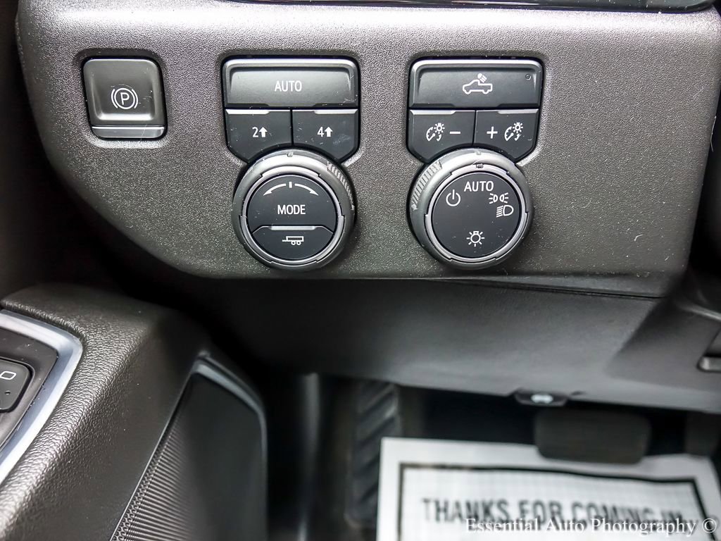 Used 2022 Chevrolet Silverado 1500 LT AWD/4WD image 22