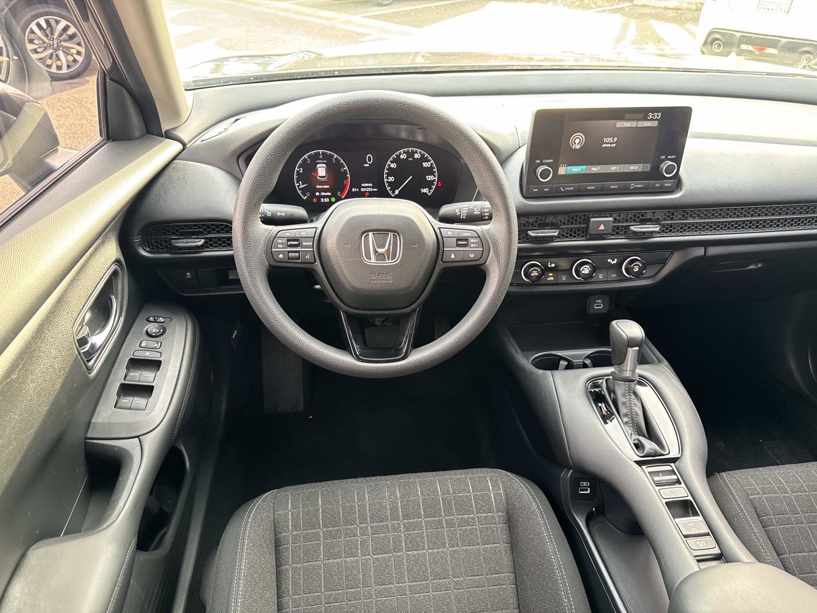 Used 2023 Honda HR-V LX image 10