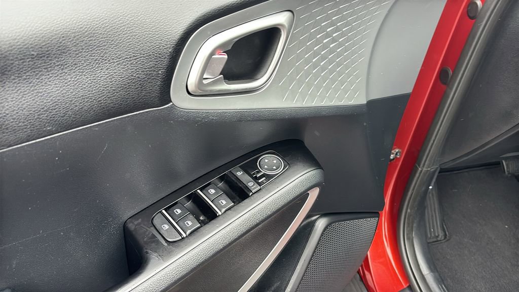 Used 2021 Kia Soul X-Line image 14