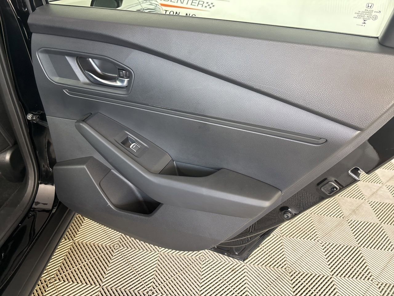 Used 2025 Honda Accord SE image 25