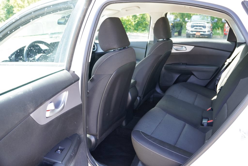 Certified 2024 Kia Forte LXS w/ LXS Technology Package FWD image 16
