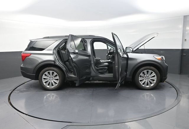 Used 2023 Ford Explorer Limited w/ Hybrid Equipment Group 310A AWD/4WD image 46