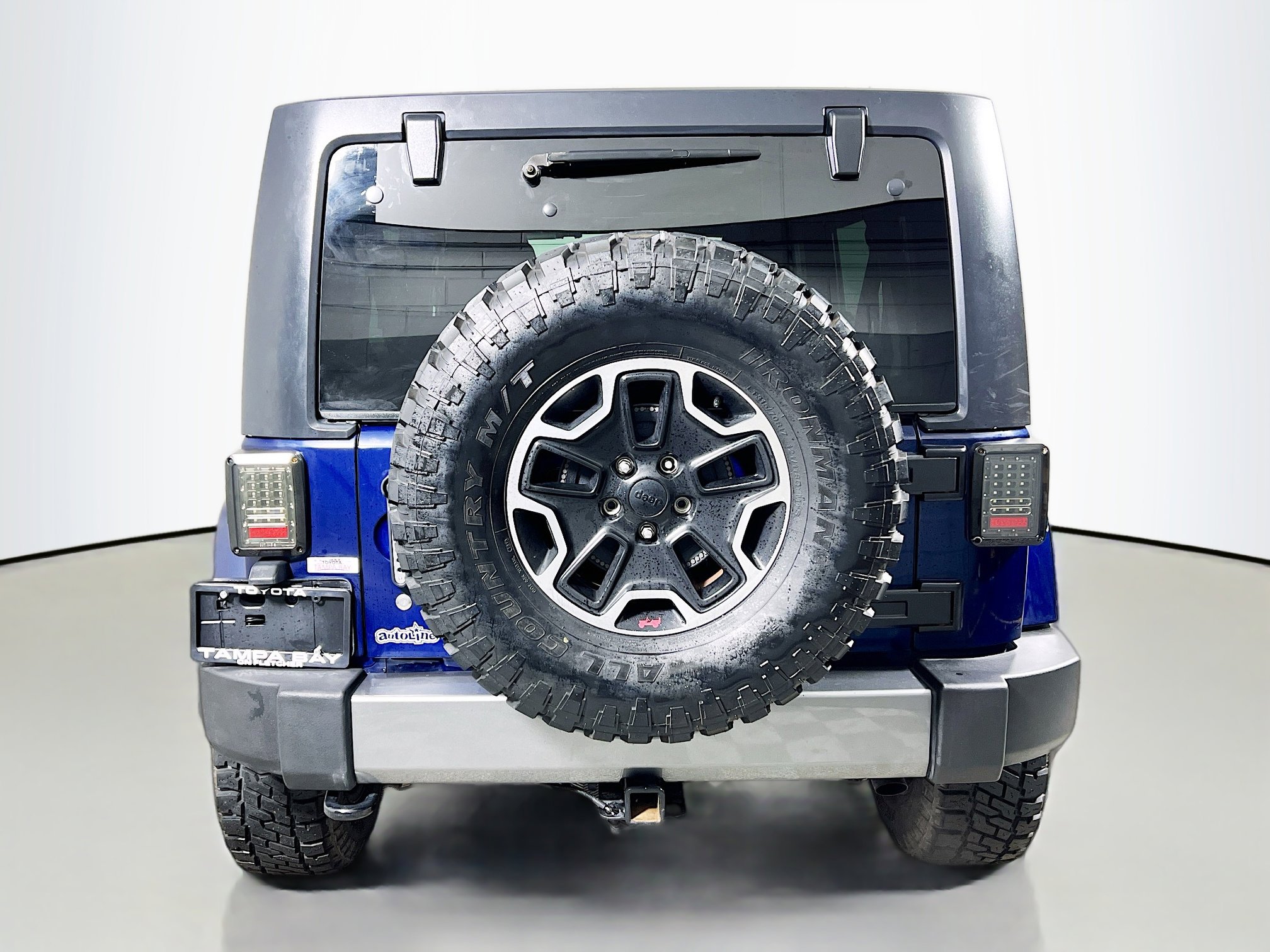 Used 2012 Jeep Wrangler Unlimited Freedom Edition image 6