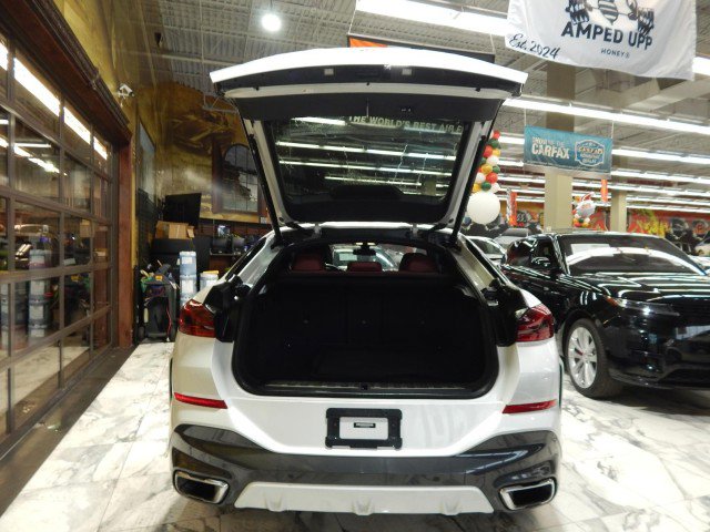 Used 2021 BMW X6 xDrive40i image 8