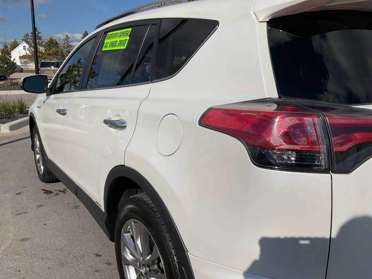 Used 2017 Toyota RAV4 Limited AWD/4WD image 5