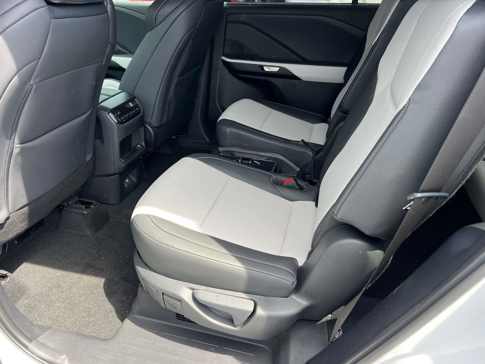 New 2026 Lexus TX 500h AWD image 15