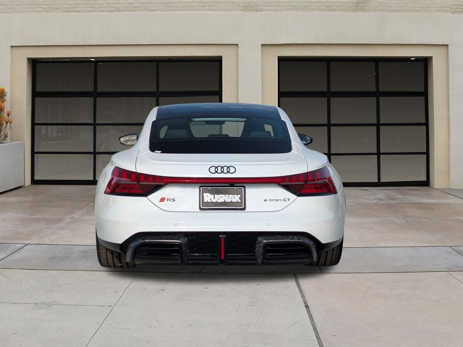 New 2026 Audi RS e-tron GT performance image 4