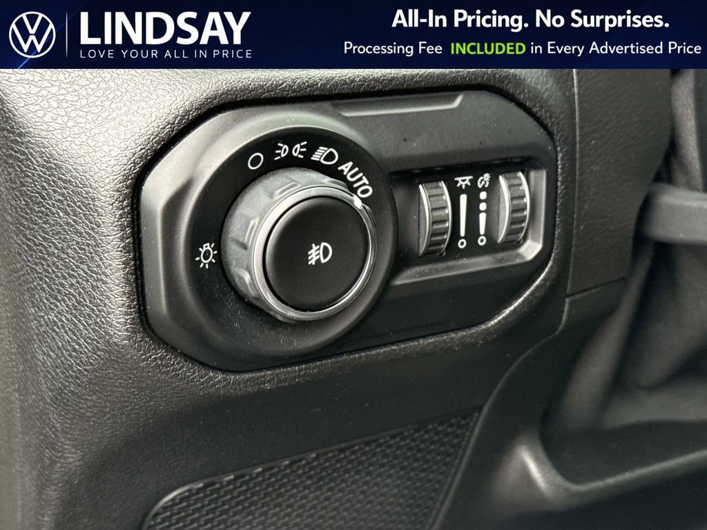 Used 2020 Jeep Wrangler Unlimited Sahara image 19