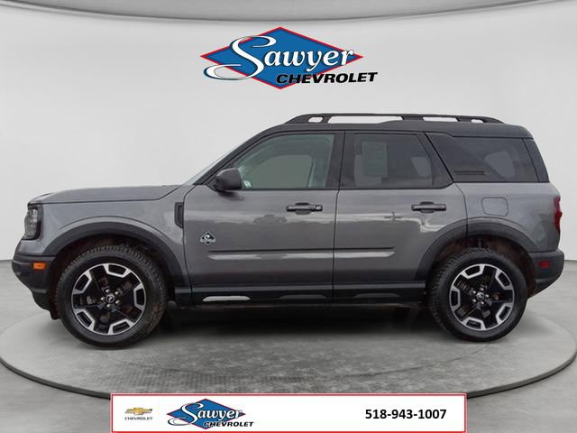 Used 2023 Ford Bronco Sport Outer Banks w/ Tech Package AWD/4WD image 2