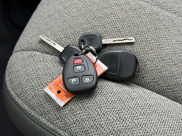 Used 2019 Chevrolet Express 3500 LS image 3