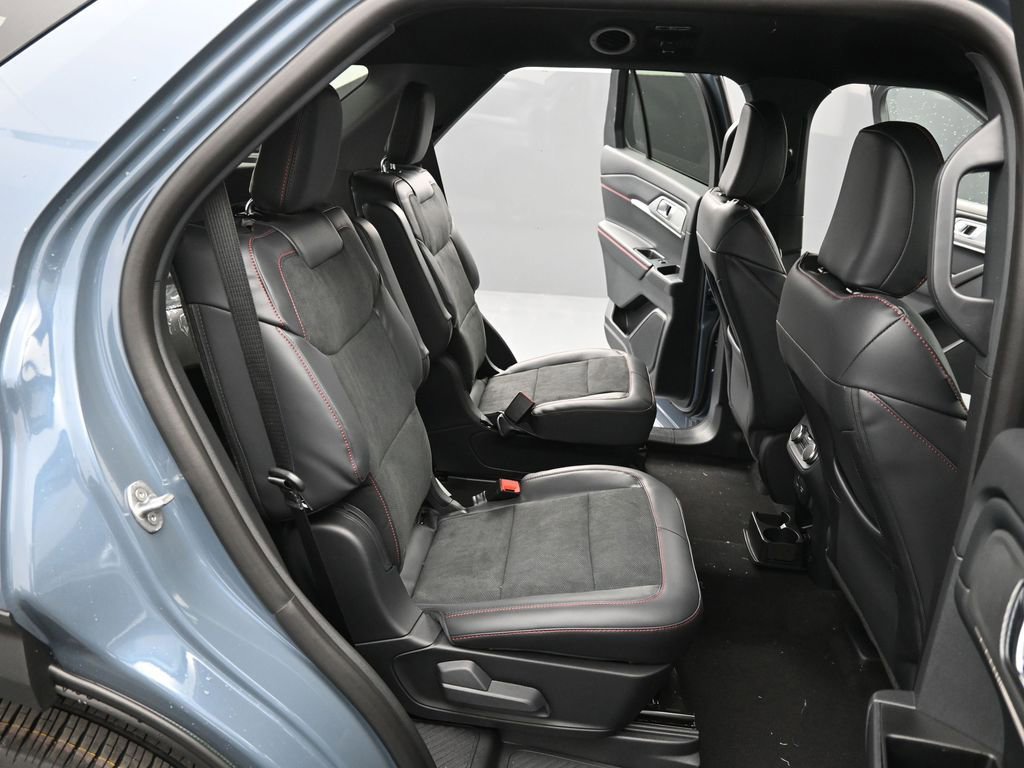 New 2026 Ford Explorer ST image 17