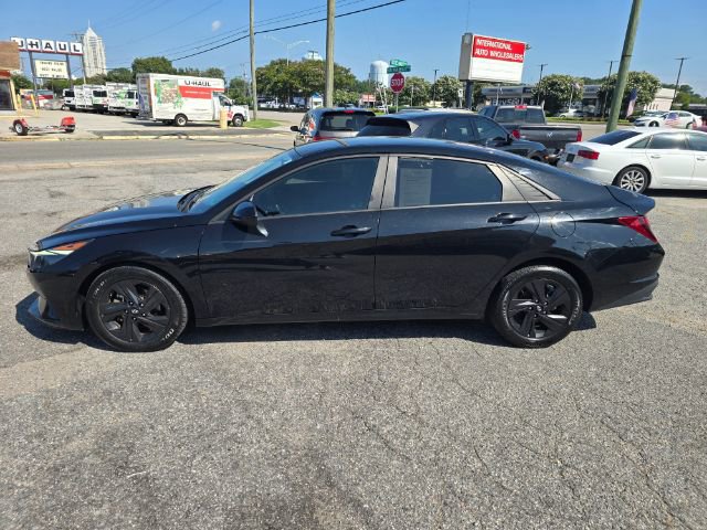 Used 2021 Hyundai Elantra SEL image 8