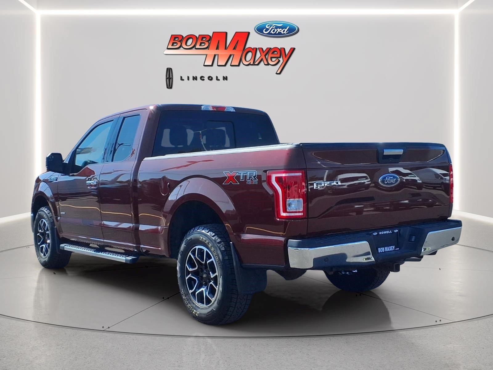 Used 2017 Ford F150 XLT w/ Equipment Group 302A Luxury AWD/4WD image 7