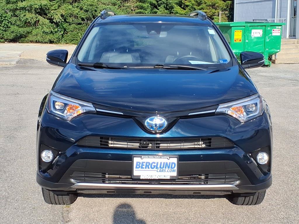 Used 2018 Toyota RAV4 Limited AWD/4WD image 9
