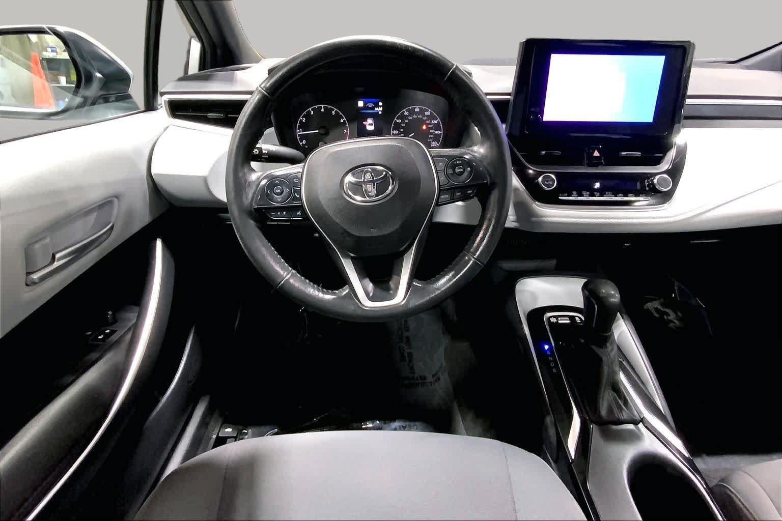 Used 2023 Toyota Corolla SE FWD image 6