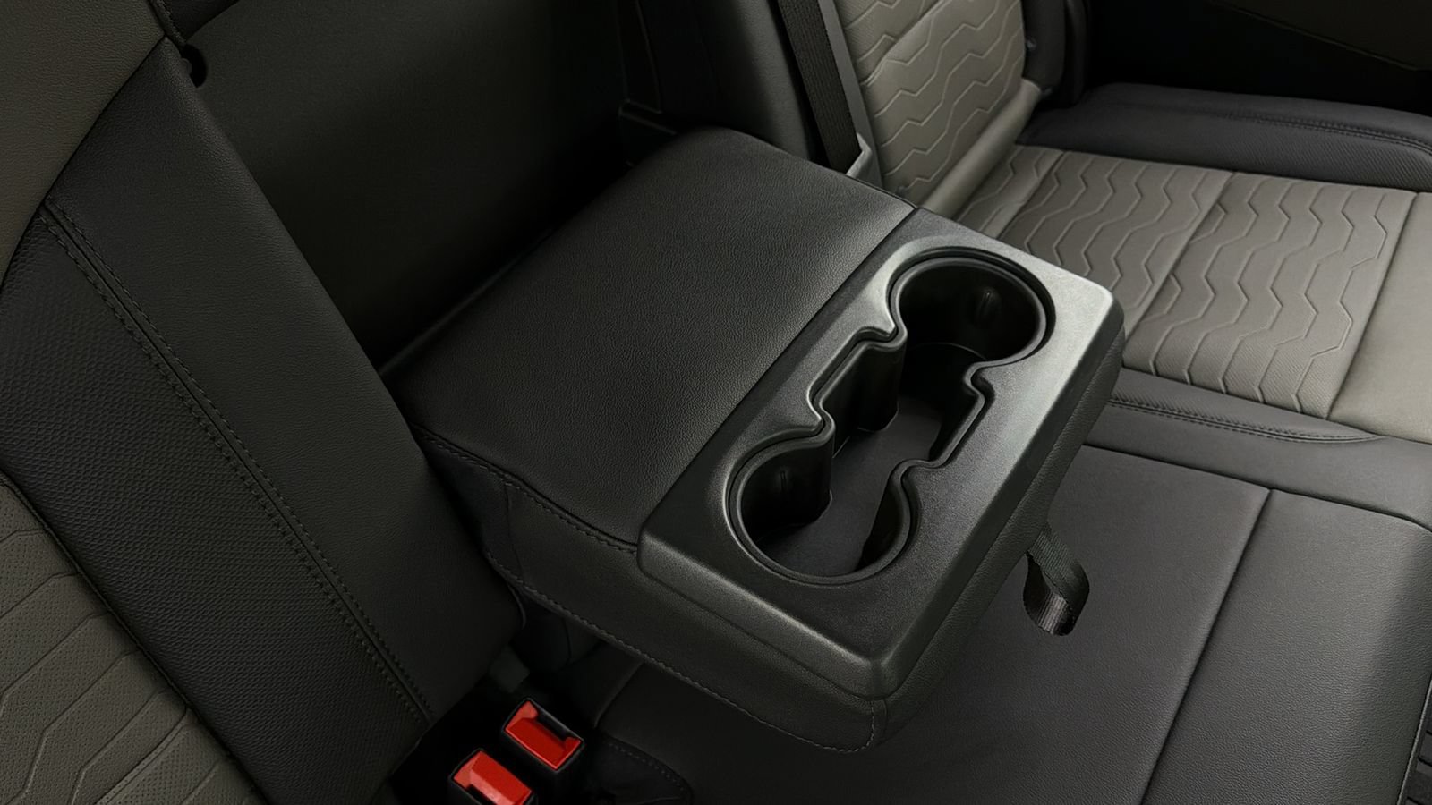 Used 2026 Chevrolet Silverado 1500 ZR2 w/ LPO, Dark Essentials Package AWD/4WD image 44