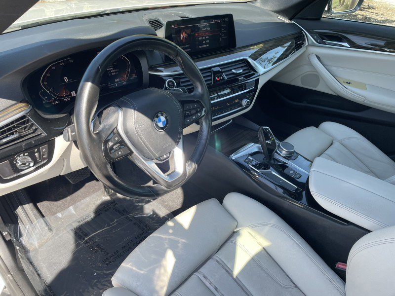 Used 2020 BMW 530i xDrive w/ Convenience Package AWD/4WD image 10