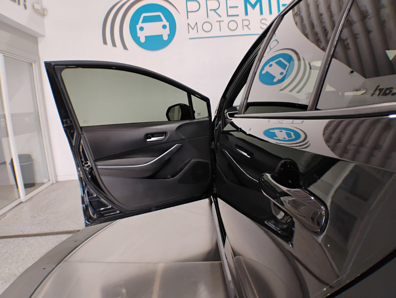 Used 2020 Toyota Corolla SE image 20