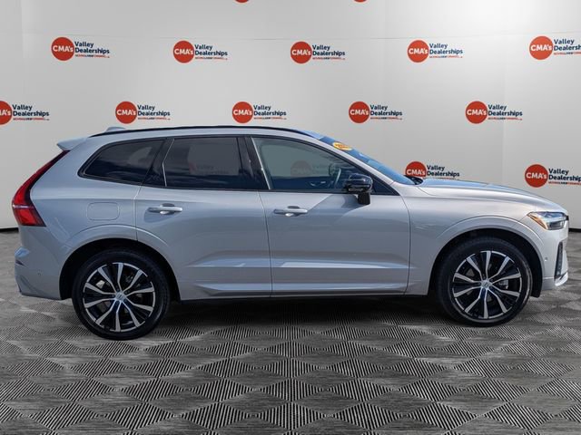 Used 2023 Volvo XC60 B5 Ultimate w/ Climate Package AWD/4WD image 4
