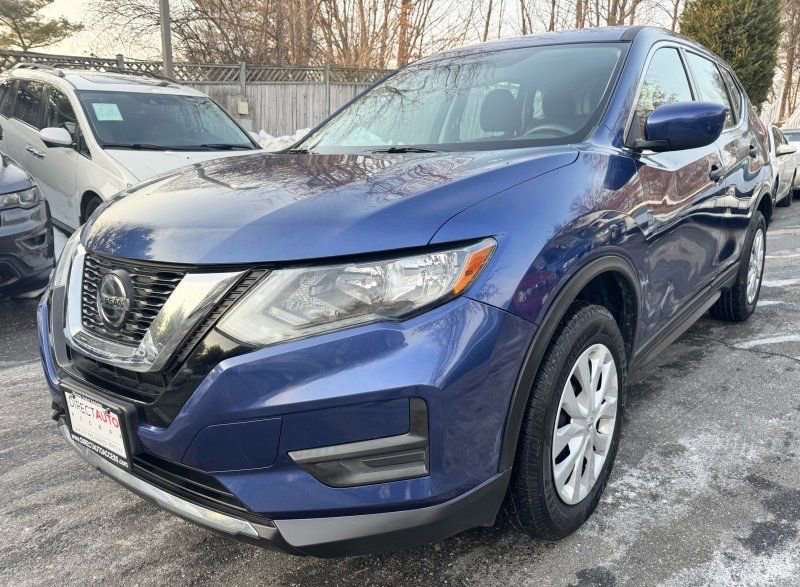 Used 2018 Nissan Rogue S image 3