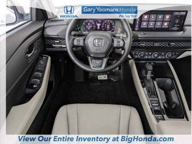Used 2025 Honda Accord Touring image 14
