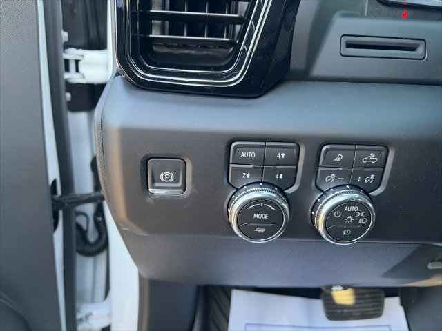 New 2026 GMC Sierra 2500 AT4 image 18