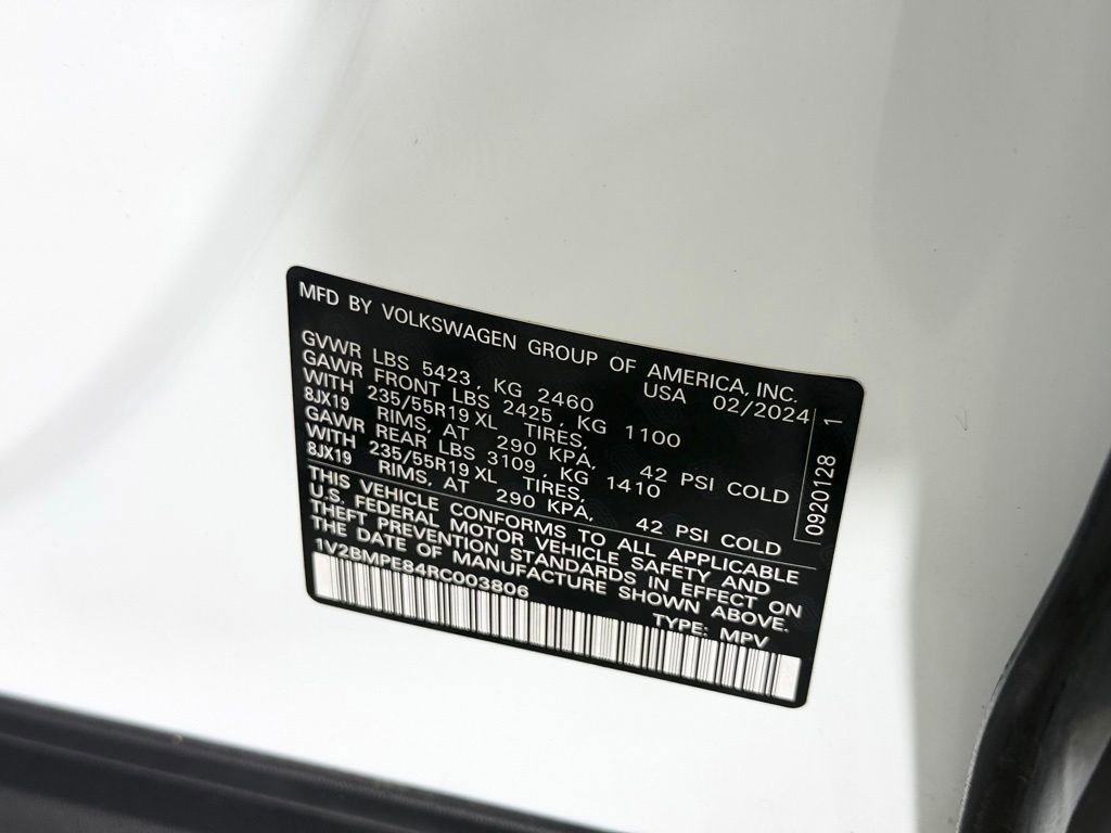 Used 2024 Volkswagen ID.4 2WD image 35