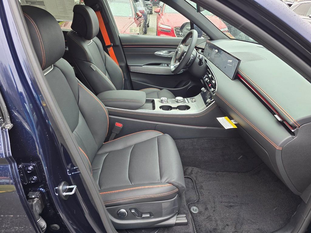 New 2026 Genesis GV70 2.5T Sport Prestige AWD/4WD image 11