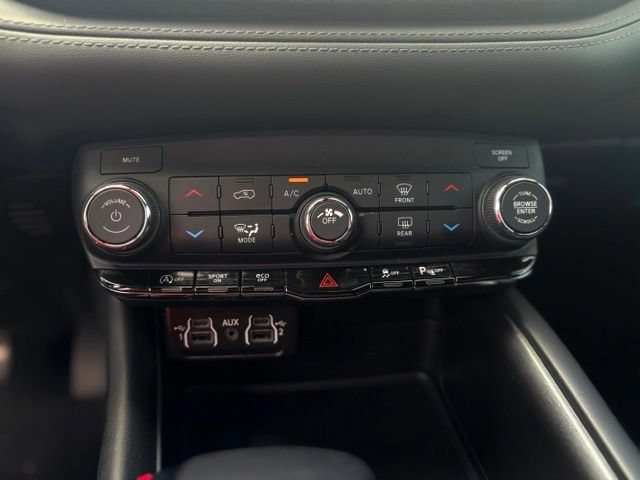 Used 2023 Dodge Durango SXT Launch Edition RWD image 31