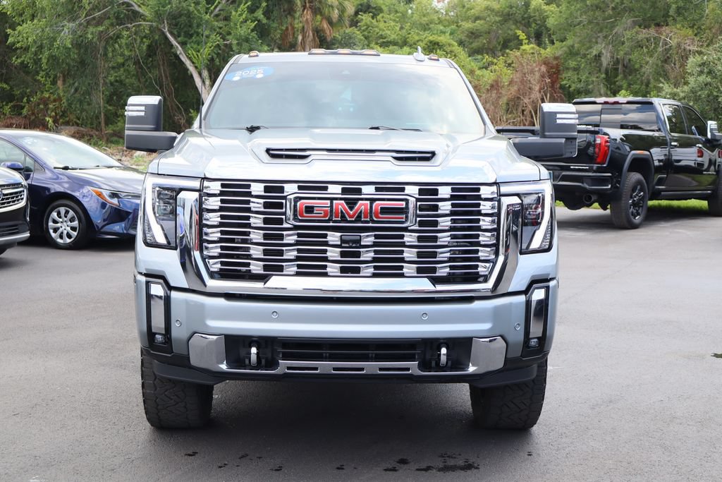 Certified 2025 GMC Sierra 2500 Denali w/ Denali Reserve Package AWD/4WD image 4