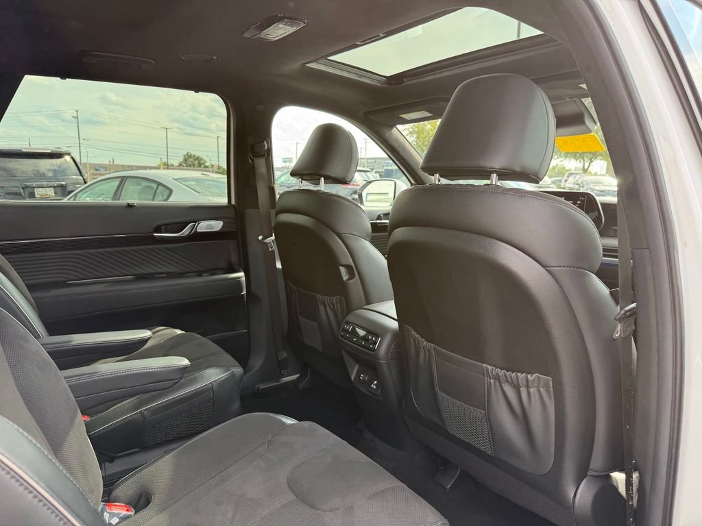 Used 2024 Hyundai Palisade Calligraphy AWD/4WD image 11