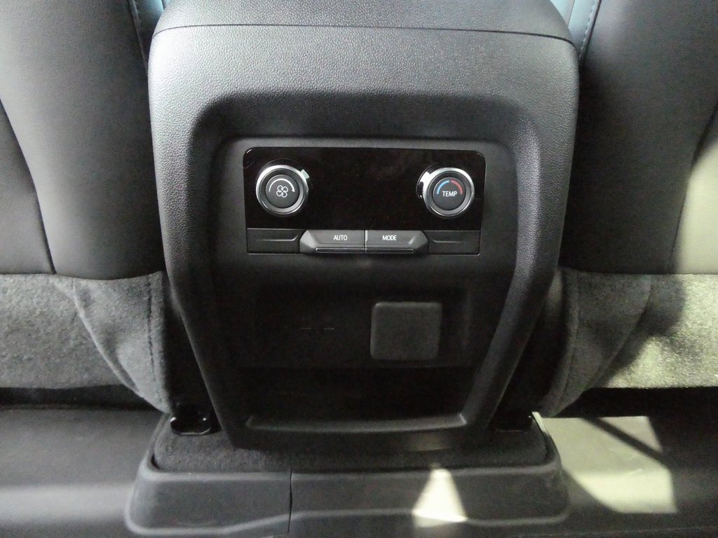 New 2026 Buick Enclave Sport Touring w/ Power Package image 38