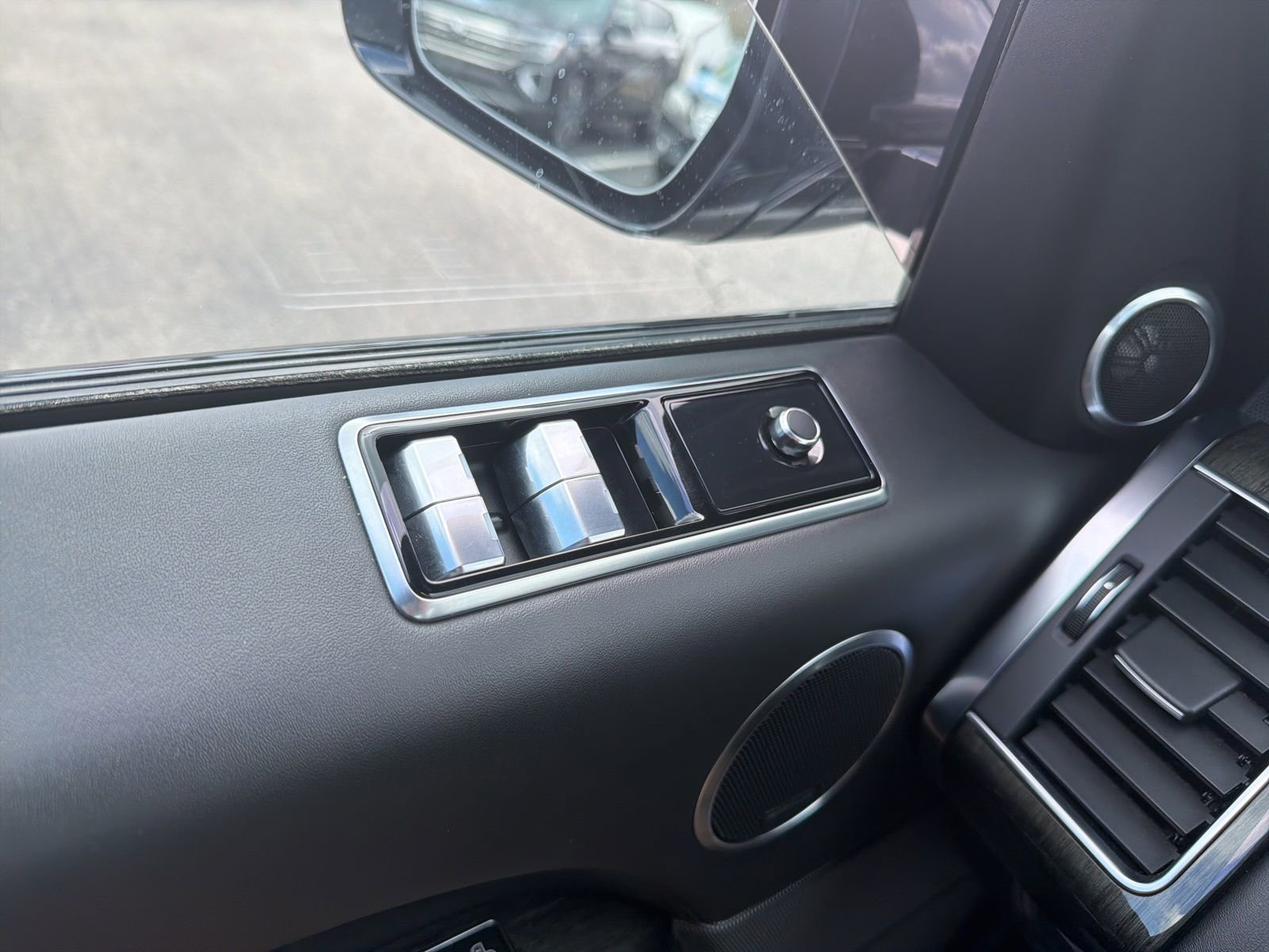 Used 2019 Land Rover Range Rover Sport Supercharged image 19