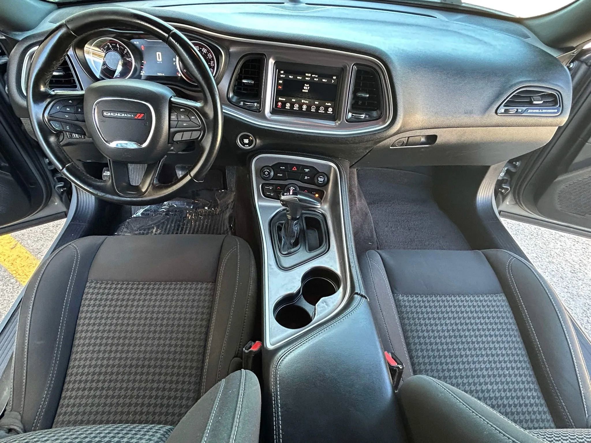 Used 2019 Dodge Challenger SXT image 26