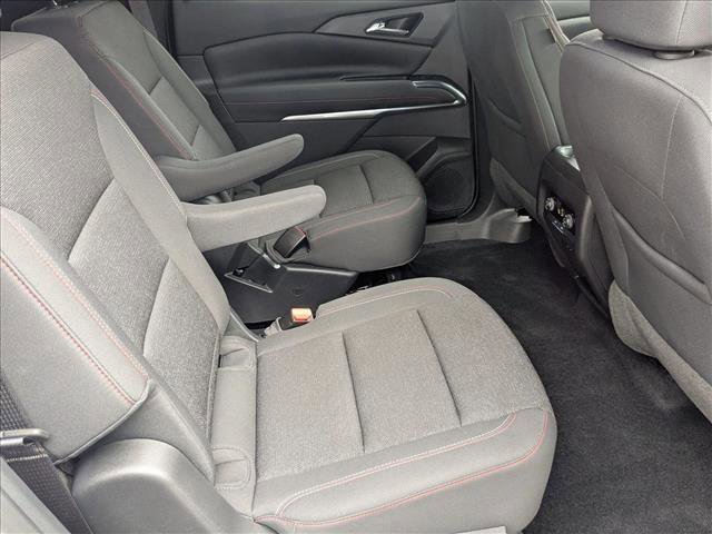 Used 2024 Chevrolet Traverse Z71 image 20