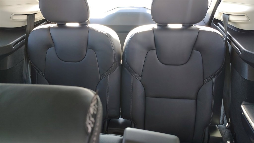 New 2026 Volvo XC90 B6 Ultra image 32