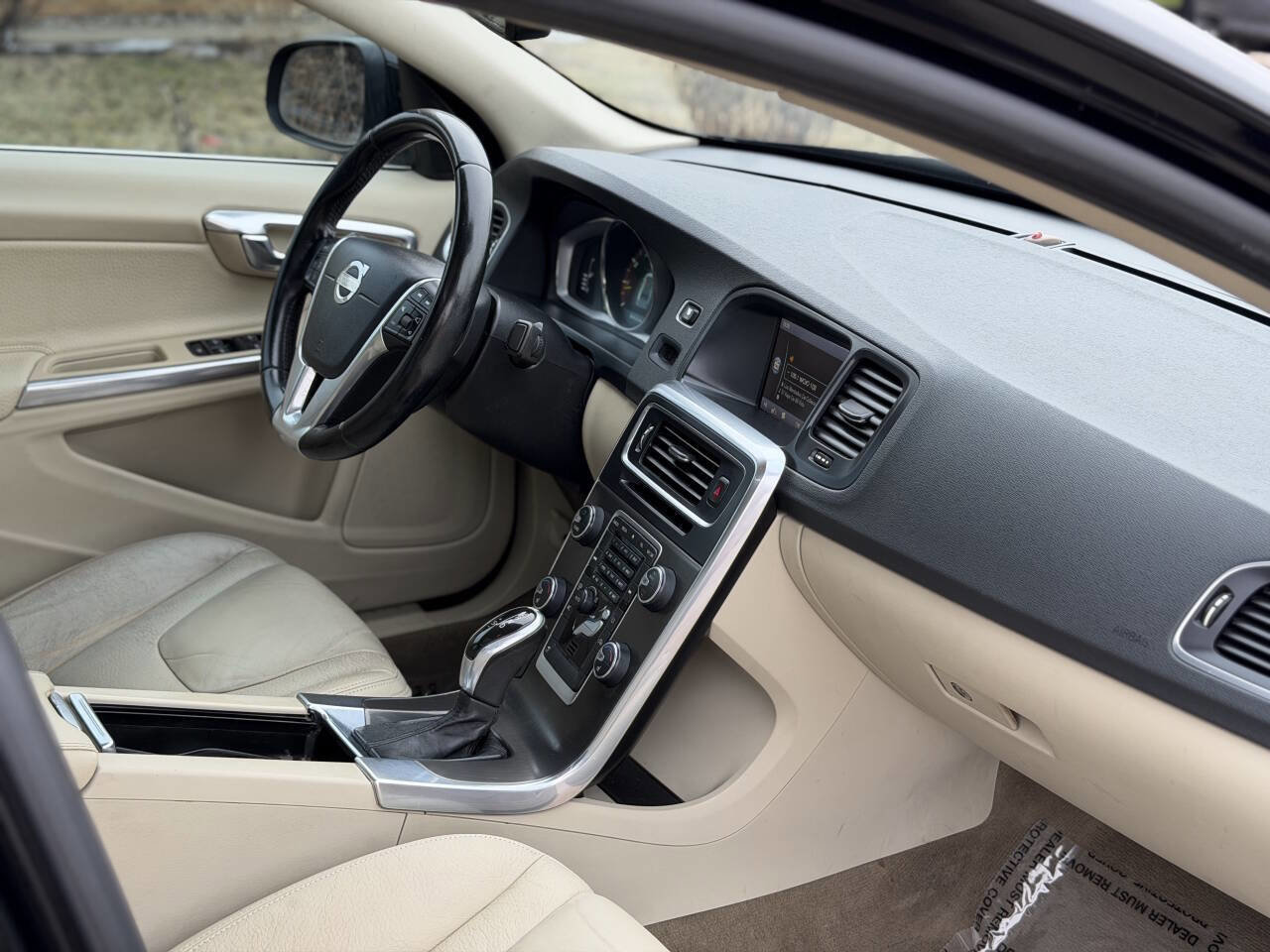 Used 2014 Volvo S60 T5 image 14