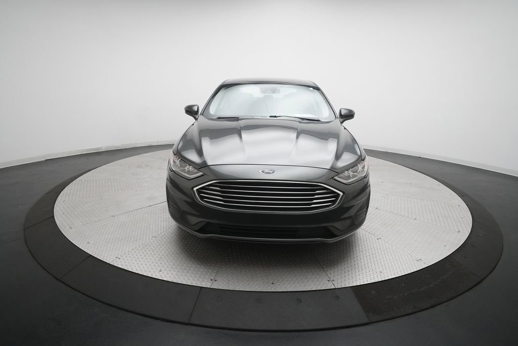 Used 2020 Ford Fusion SE image 10