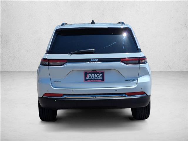 Used 2023 Jeep Grand Cherokee Limited AWD/4WD image 7