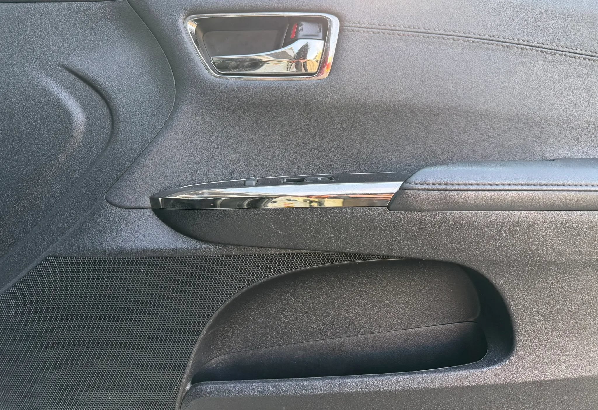 Used 2015 Toyota Avalon XLE Touring FWD image 11