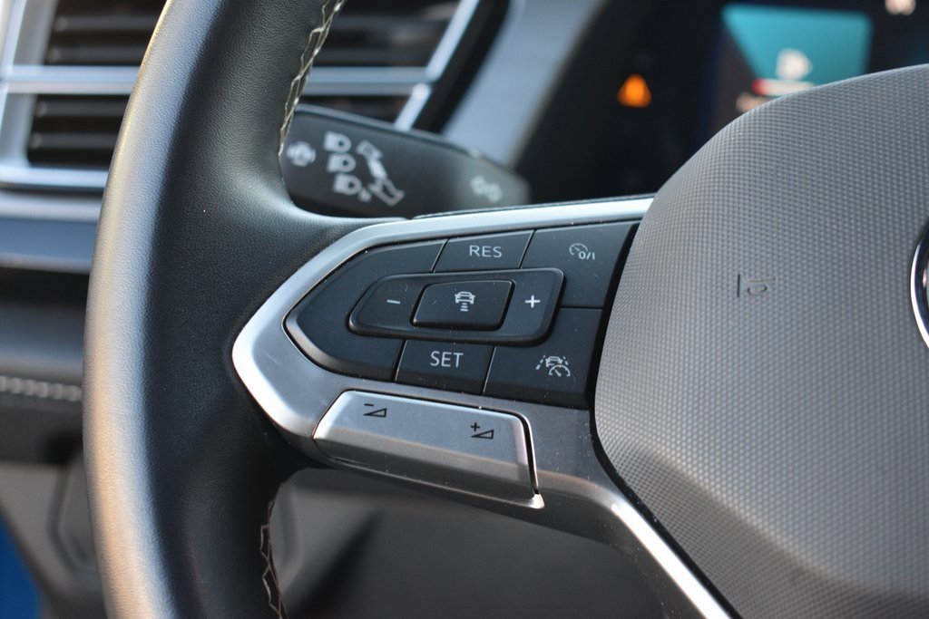 Used 2024 Volkswagen Atlas Cross Sport SE image 16